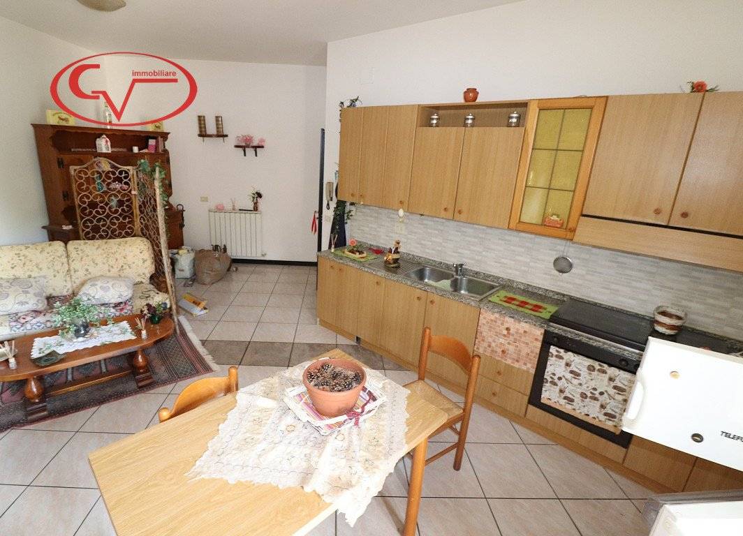 2 bedrooms Apartment in Montevarchi, Italy No. 293451