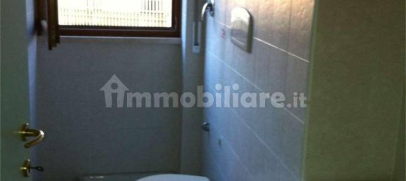 2 rooms Office in Lucca, Italy No. 88931 2