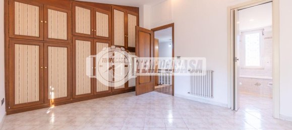 4-Zimmer Wohnung in Rome, Italy, Nr. 157474 12