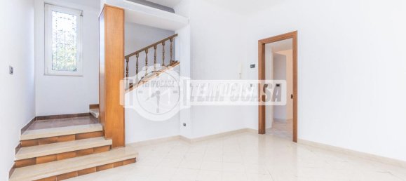 4-Zimmer Wohnung in Rome, Italy, Nr. 157474 5