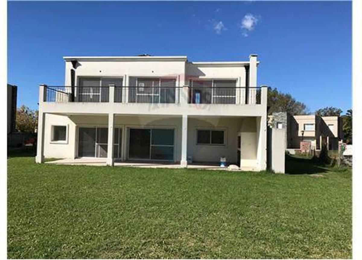 Casa T3 em Escobar, Argentina N.º 55214