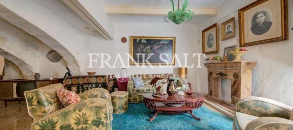 3 Schlafzimmer Stadthaus in Victoria, Malta, Nr. 969 4