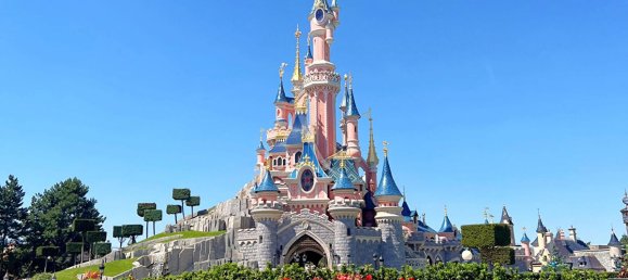 Квартира с 3 спальнями в Серри, Франция № 330695 12