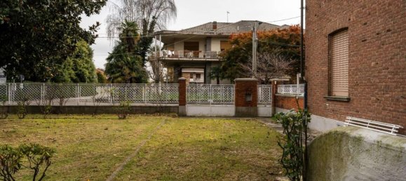 11 rooms Villa in Balangero, Italy No. 29540 29