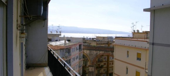 Apartamento de 3 habitaciónes en Messina, Italy No. 166227 18