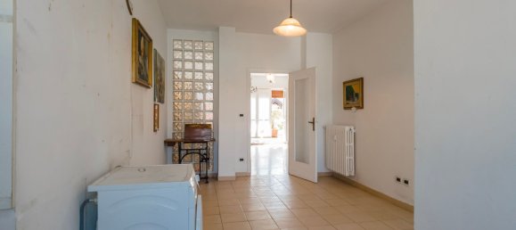 4 bedrooms Penthouse in Turin, Italy No. 318611 5