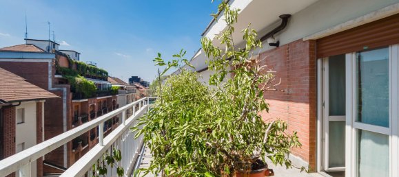 4 bedrooms Penthouse in Turin, Italy No. 318611 24