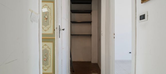 4 bedrooms Penthouse in Turin, Italy No. 318611 20