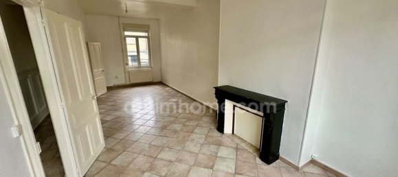 3 bedrooms Townhouse in Saint-Quentin, France No. 77849 2