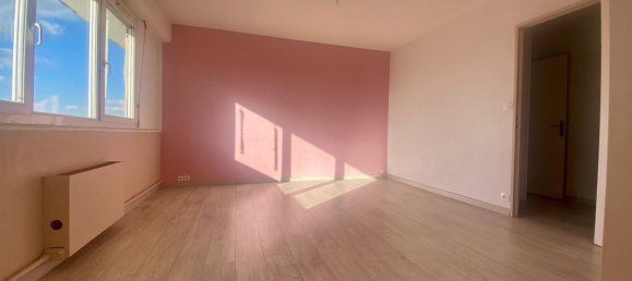 3 Schlafzimmer Wohnung in Saint-Saulve, France, Nr. 234554 2
