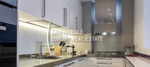 3 rooms Duplex in Florence, Italy No. 154902 8