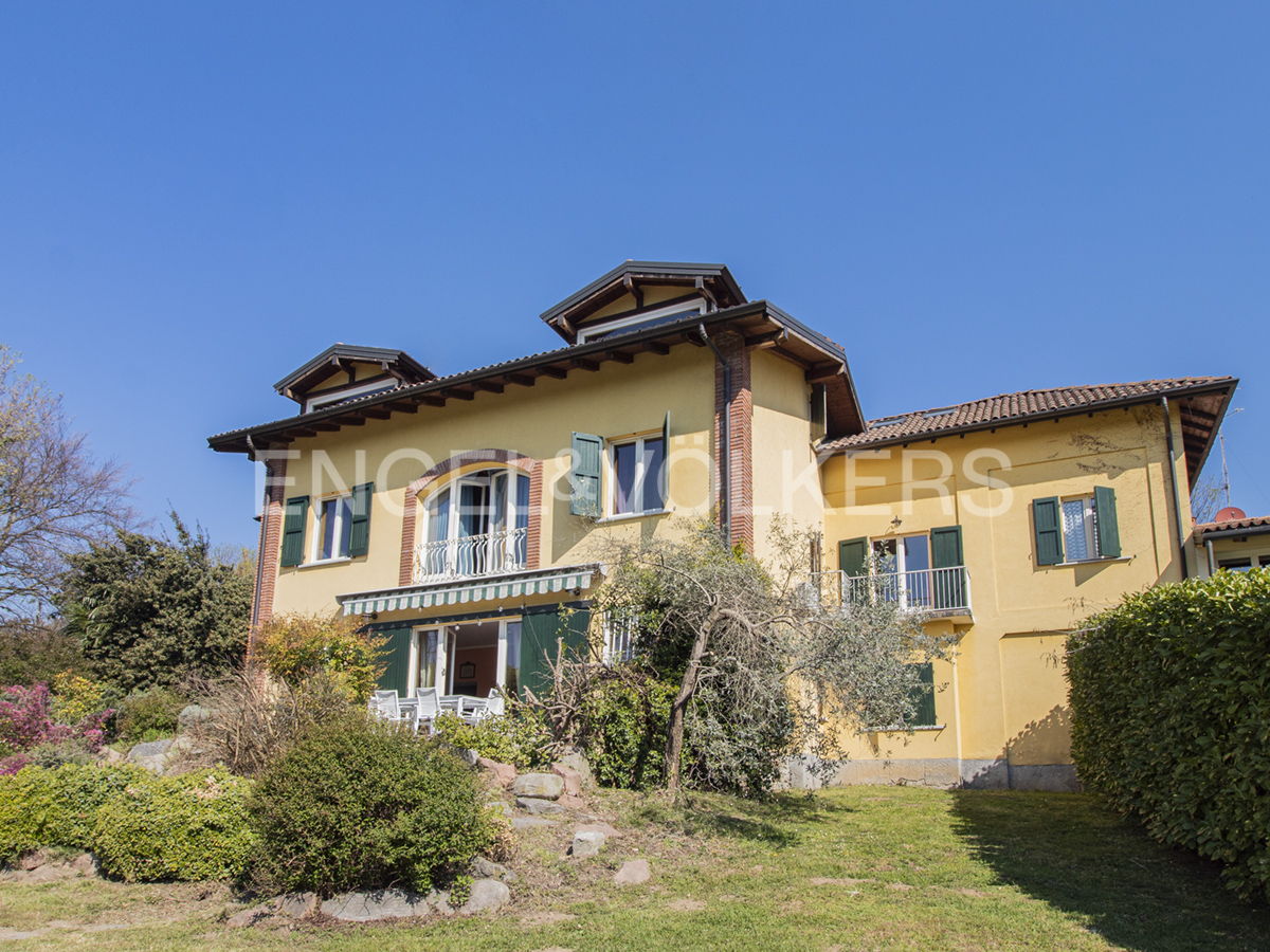5 Schlafzimmer Villa in Varese, Italy, Nr. 68638