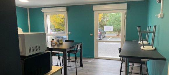 10 rooms Office in Saint-Cyr-sur-Loire, France No. 38991 7