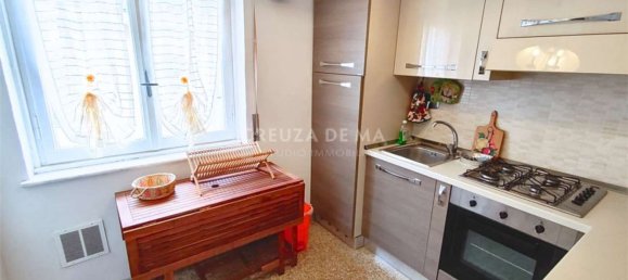 Квартира с 2 комнатами в Рапалло, Италия № 191750 16