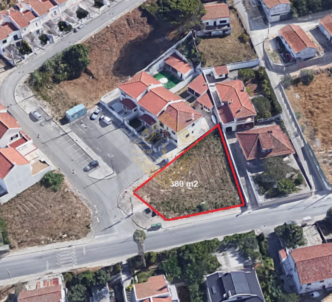 1m² Land in Sesimbra, Portugal No. 143334