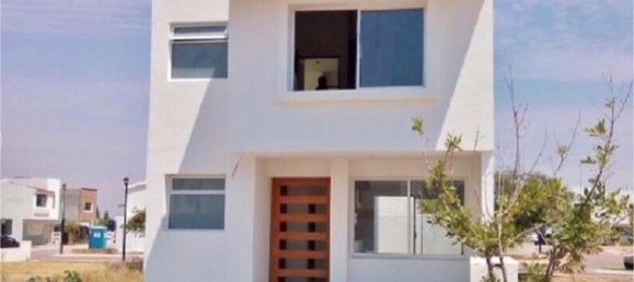 3 bedrooms House in Queretaro, Mexico No. 177279 2