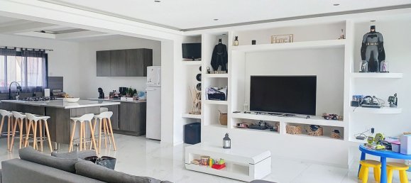 Casa de 5 dormitorios en Berthenay, France No. 53481 3