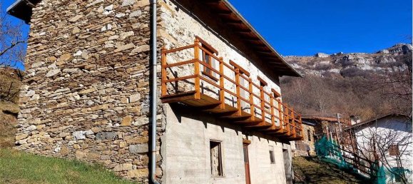 2 bedrooms House in Ormea, Italy No. 131063 6