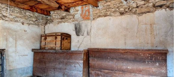 2 bedrooms House in Ormea, Italy No. 131063 11