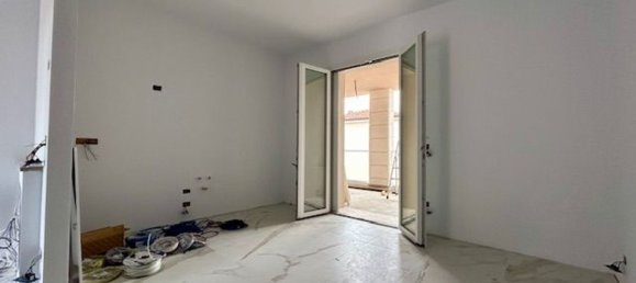3 rooms Duplex in Sona, Italy No. 26962 9
