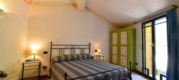 Casa de 5 habitaciónes en Trinità d'Agultu e Vignola, Italy No. 78171 9