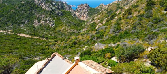 Casa de 5 habitaciónes en Trinità d'Agultu e Vignola, Italy No. 78171 32