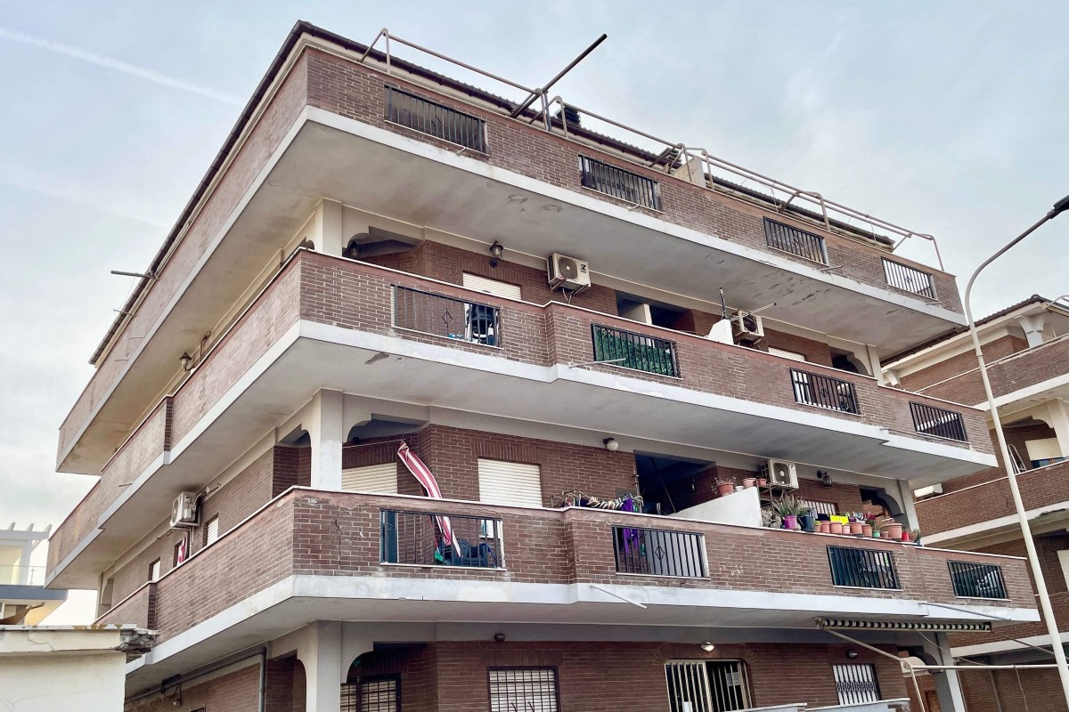 2-salle Appartement à Pomezia, Italy No. 54747