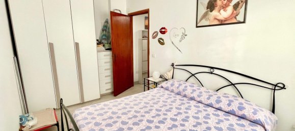2-salle Appartement à Pomezia, Italy No. 54747 10