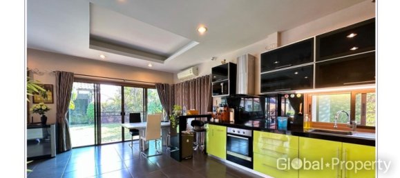 2 bedrooms Cafe / restaurant in Pattaya, Thailand No. 19766 8