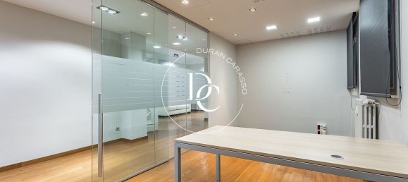 Apartamento de 4 dormitorios en Barcelona, Spain No. 139348 13