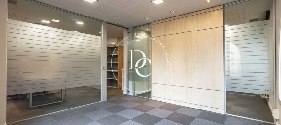 Apartamento de 4 dormitorios en Barcelona, Spain No. 139348 34