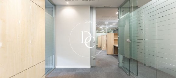 Apartamento de 4 dormitorios en Barcelona, Spain No. 139348 39