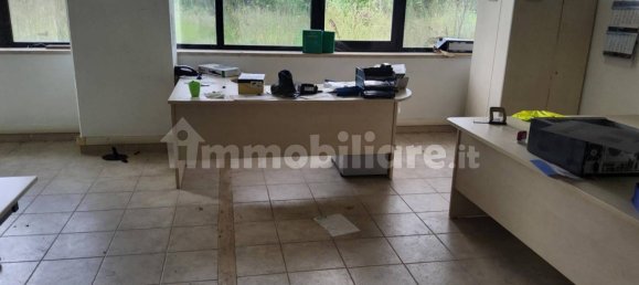 5 rooms Warehouse in Latina, Italy No. 203008 10