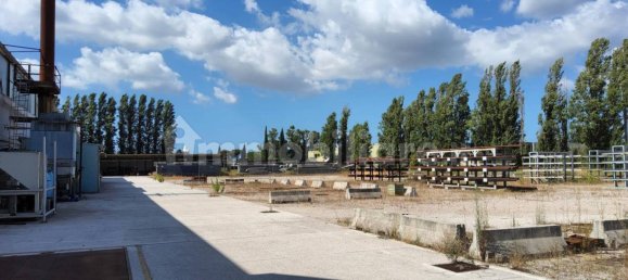 5 rooms Warehouse in Latina, Italy No. 203008 40