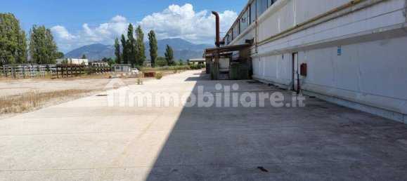 5 rooms Warehouse in Latina, Italy No. 203008 3