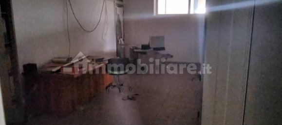 5 rooms Warehouse in Latina, Italy No. 203008 14