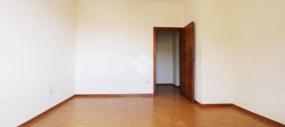 5 bedrooms Apartment in Prato, Italy No. 380712 17