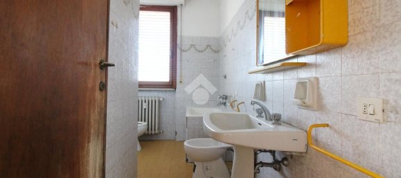 5 bedrooms Apartment in Prato, Italy No. 380712 27