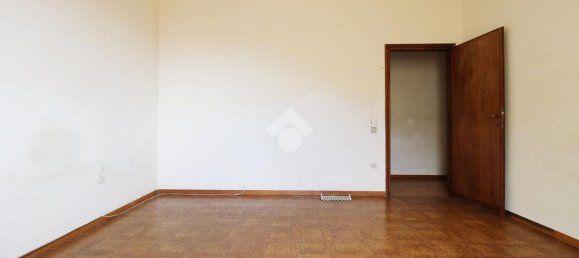 5 bedrooms Apartment in Prato, Italy No. 380712 21