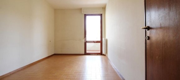 5 bedrooms Apartment in Prato, Italy No. 380712 25