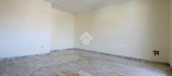 5 bedrooms Apartment in Prato, Italy No. 380712 5