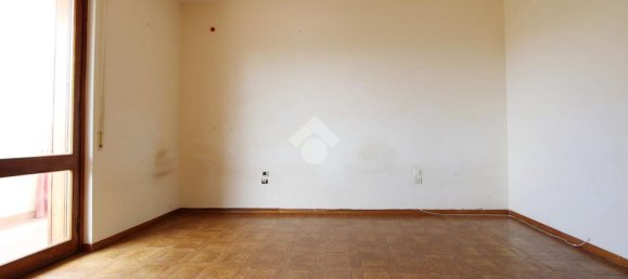 5 bedrooms Apartment in Prato, Italy No. 380712 23