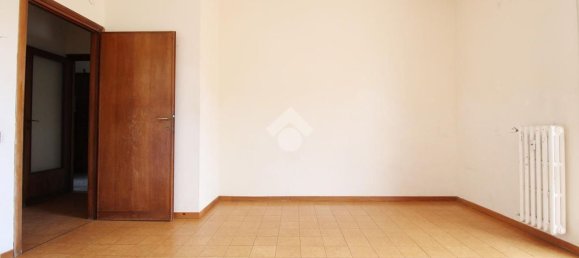 5 bedrooms Apartment in Prato, Italy No. 380712 18