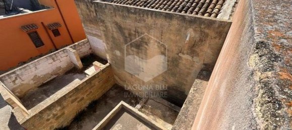 Здание с 5 комнатами в Петрозино, Италия № 352133 37