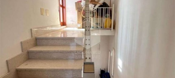 Здание с 5 комнатами в Петрозино, Италия № 352133 27