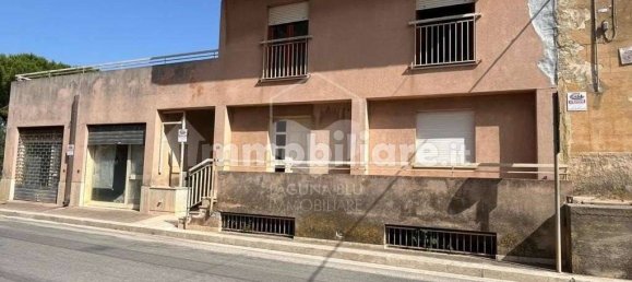 Здание с 5 комнатами в Петрозино, Италия № 352133 6