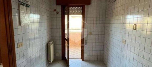 Здание с 5 комнатами в Петрозино, Италия № 352133 13