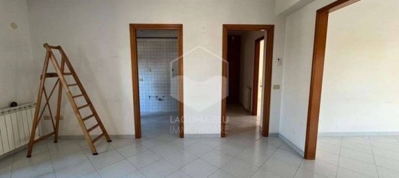 Здание с 5 комнатами в Петрозино, Италия № 352133 12