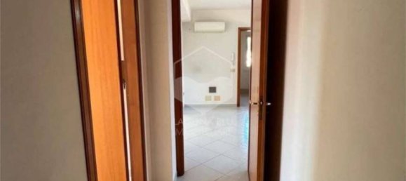 Здание с 5 комнатами в Петрозино, Италия № 352133 19