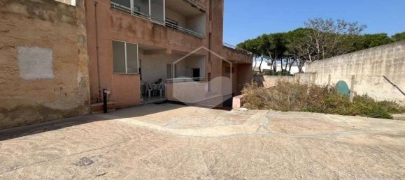 Здание с 5 комнатами в Петрозино, Италия № 352133 2